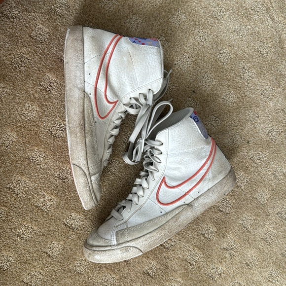 Nike Blazer Mid '77 SE 'White Magic Ember' DJ0265-100 Skate Shoes Size 5.5Y - Picture 7 of 10